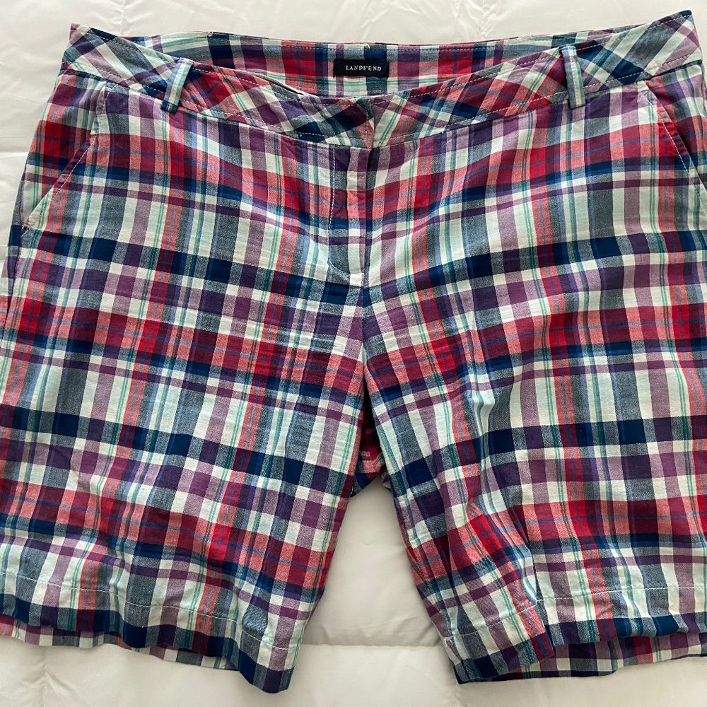 LANDS END - FIT 1 BERMUDA 10" SHORT -  size 18